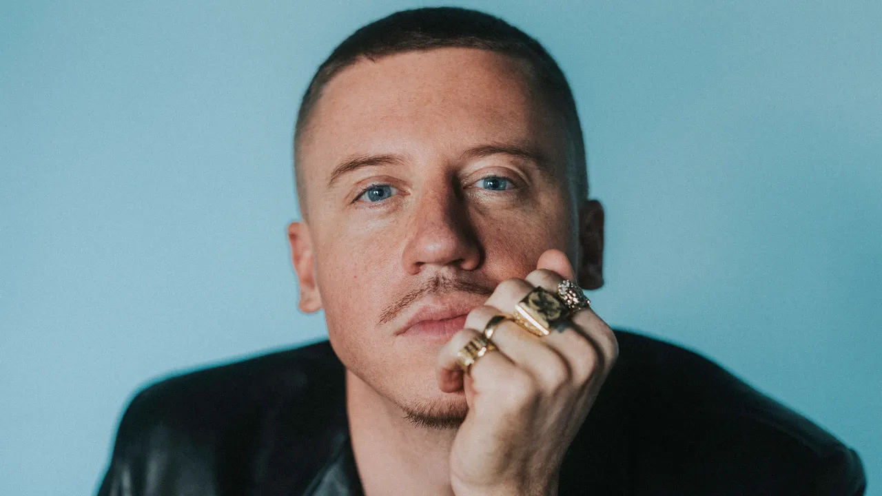 Macklemore-Ben (1)